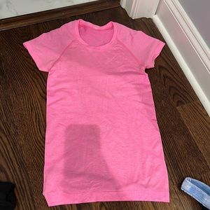 Swiftly Tech Lululemon T-Shirt